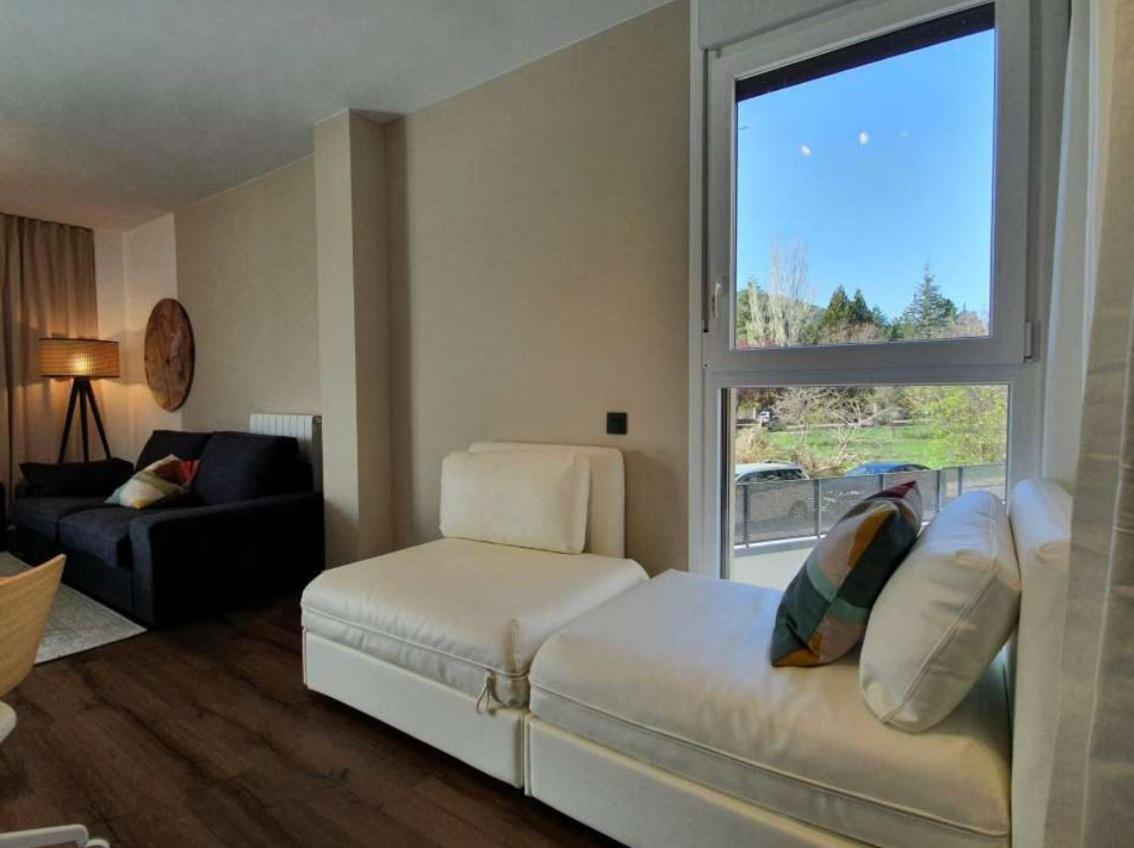 Apartamento Posets Apartman Jaca Kültér fotó